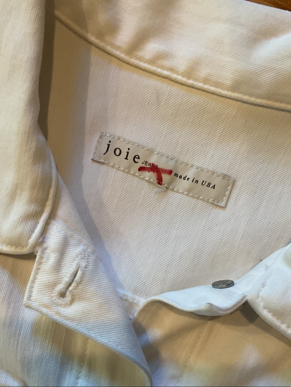 Joie White Lightweight Jean Jacket like new has dirt smudge back large NWOT - Picture 9 of 16